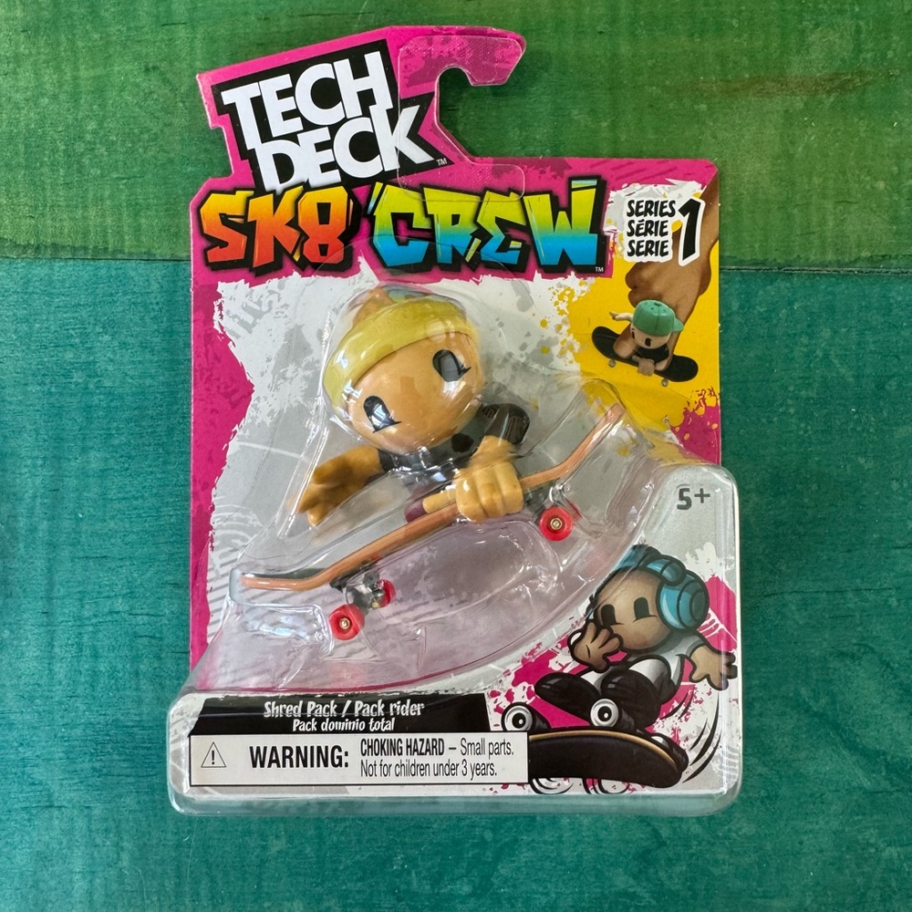 Tech Deck SK8 Crew Series 1 Action Figure - Yellow and Brown
